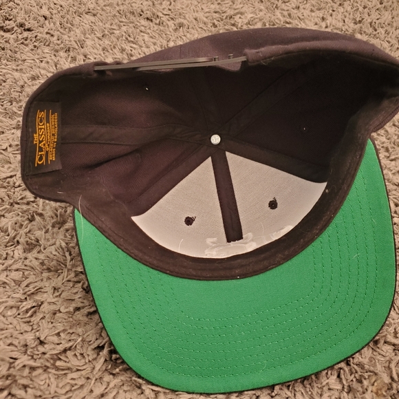 Effecx Black White Double Stitch Adjustable Mens Hat - Picture 5 of 6